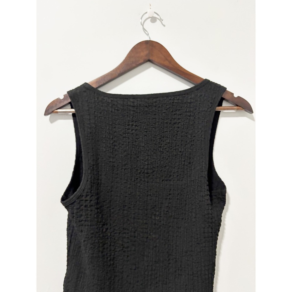 Old Navy Tank Top Women Size M Black Textured Square Neck Stretch Sleeveless - Picture 6 of 7